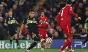 Lautaro Martinez, pencetak gol tunggal ke gawang Liverpool (Foto UEFA.com )
