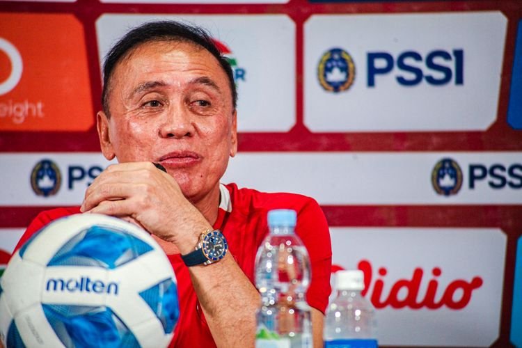 Ketum PSSI Iwan Bule (Foto Kompas/Mohammad Sadeli).