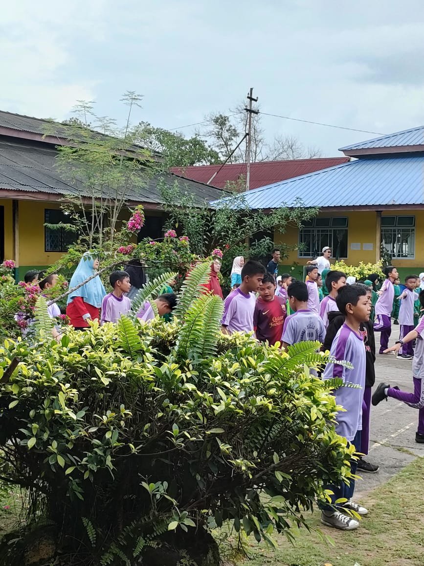 Senam Bersama-sama Orang Tua Hebat