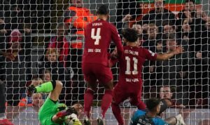 Pemain Liverpool, Mohamed Salah dan Van Dijk (Foto Skysports)