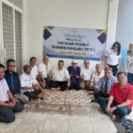 Sebagian dari penulis buku anggota YPTD (foto dok YPTD/Nur Terbit)