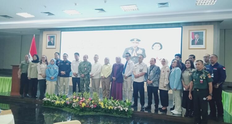 Foto bersama (Sumber: bnnet.online)