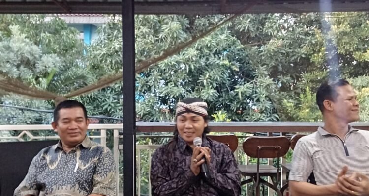 Sharing Pengalaman dari Ustadz Muh. Zaein Nadib / tengah (Sumber: Dokpri)