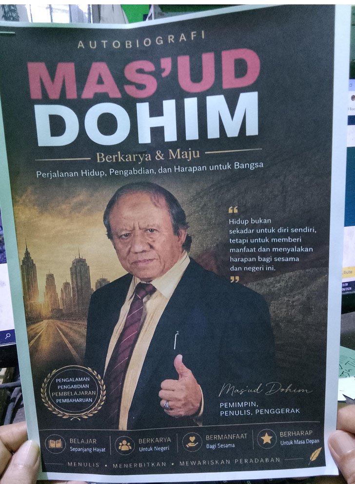 Cover buku sutobiografi Mas’ud Dohim. (Foto: Ist/Dok/YPTD)