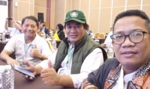 3 Kader PKB Dr. Raiders S Marpaung, M.M (kiri), Stevanus Bura, S.Th (tengah), Labuhan Sitorus (kanan) Peserta Kegiatan Utusan PKB (Sumber: Dokpri)